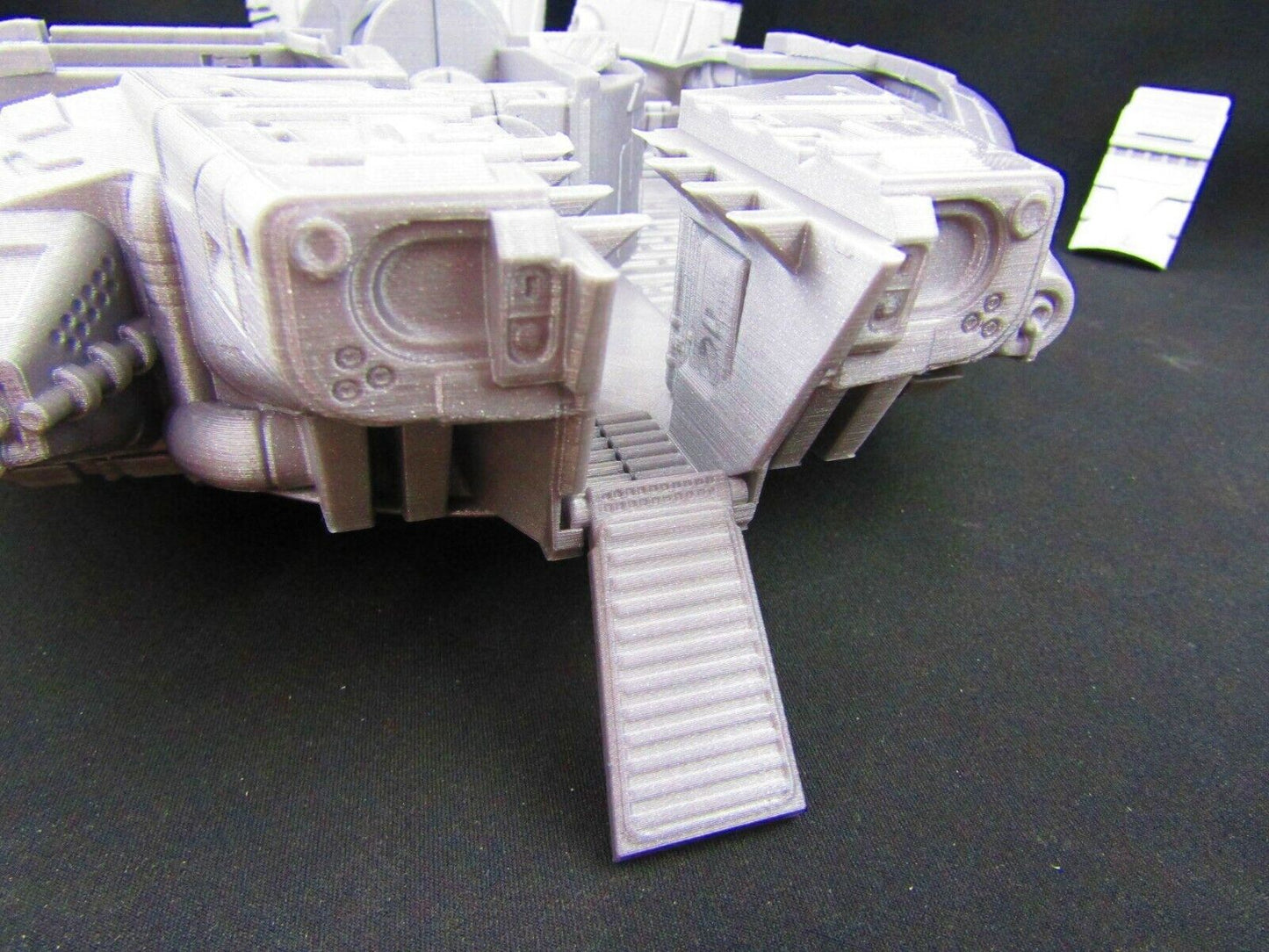 40pc Large Modular Bounty Hunter Space Ship Model w/ Bounty Hunter Crew SciFi