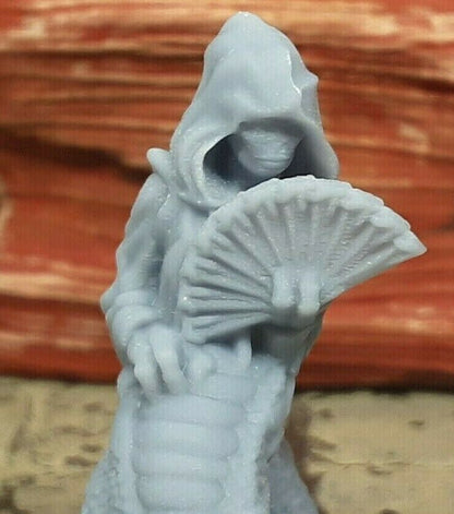 Snakefolk Sorceress Female Mini Miniature Figure 28/32mm D&D 3D Printed Resin