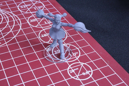 6PC Cheerleaders Mini Miniature RPG Tabletop Blood Fantasy Football Bowl Team