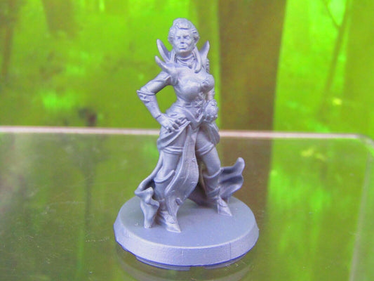Female Vampire Royal Mini Miniatures 3D Printed Resin Model Figure 28/32mm Scale