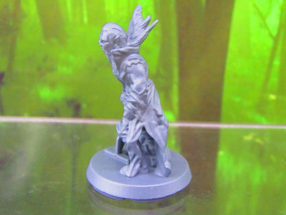 Vampire Thrall Stalker Mini Miniatures 3D Printed Resin Model Figure 28/32mm