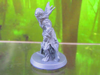 
              Vampire Thrall Stalker Mini Miniatures 3D Printed Resin Model Figure 28/32mm
            