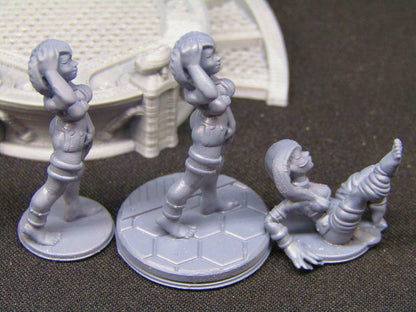 Alien Night Club Dancer Strippers Set w/ Stage & Pole Miniature Figure 3D Print