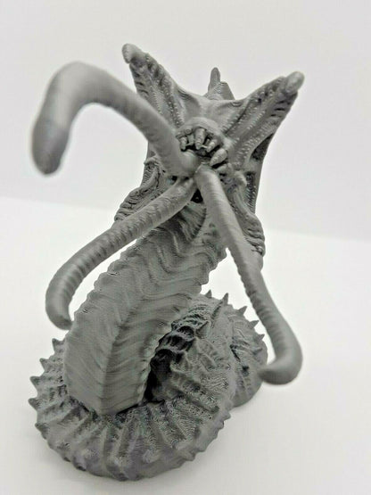 Giant Larvae Alpha Worm Miniature Mini Figure Model Dungeons & Dragons D&D