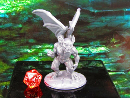 Homunculus Gargoyle Demon Flying Monster B Mini Miniature Model Character Figure