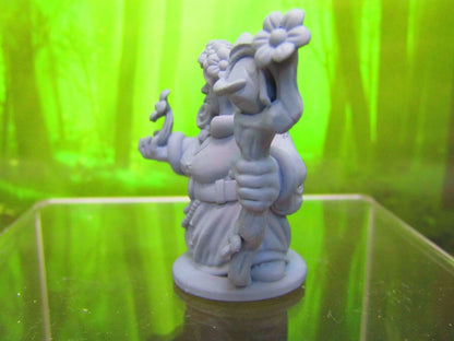 Dwarven Female Herbalist Druid Mini Miniature Dwarf 3D Printed Model 28/32mm