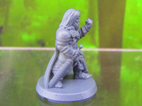 
              Town Guard Captain Leader Mini Miniatures 3D Printed Resin Model Figure 28/32mm
            