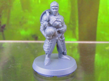 Female Town Guard Fighter Mini Miniatures 3D Printed Resin Model Figure 28/32mm