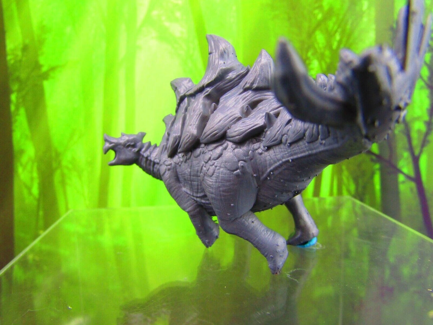 Gravespine Stegosauras B Dinosaur Mini Miniature Figure 3D Printed Model 28/32mm