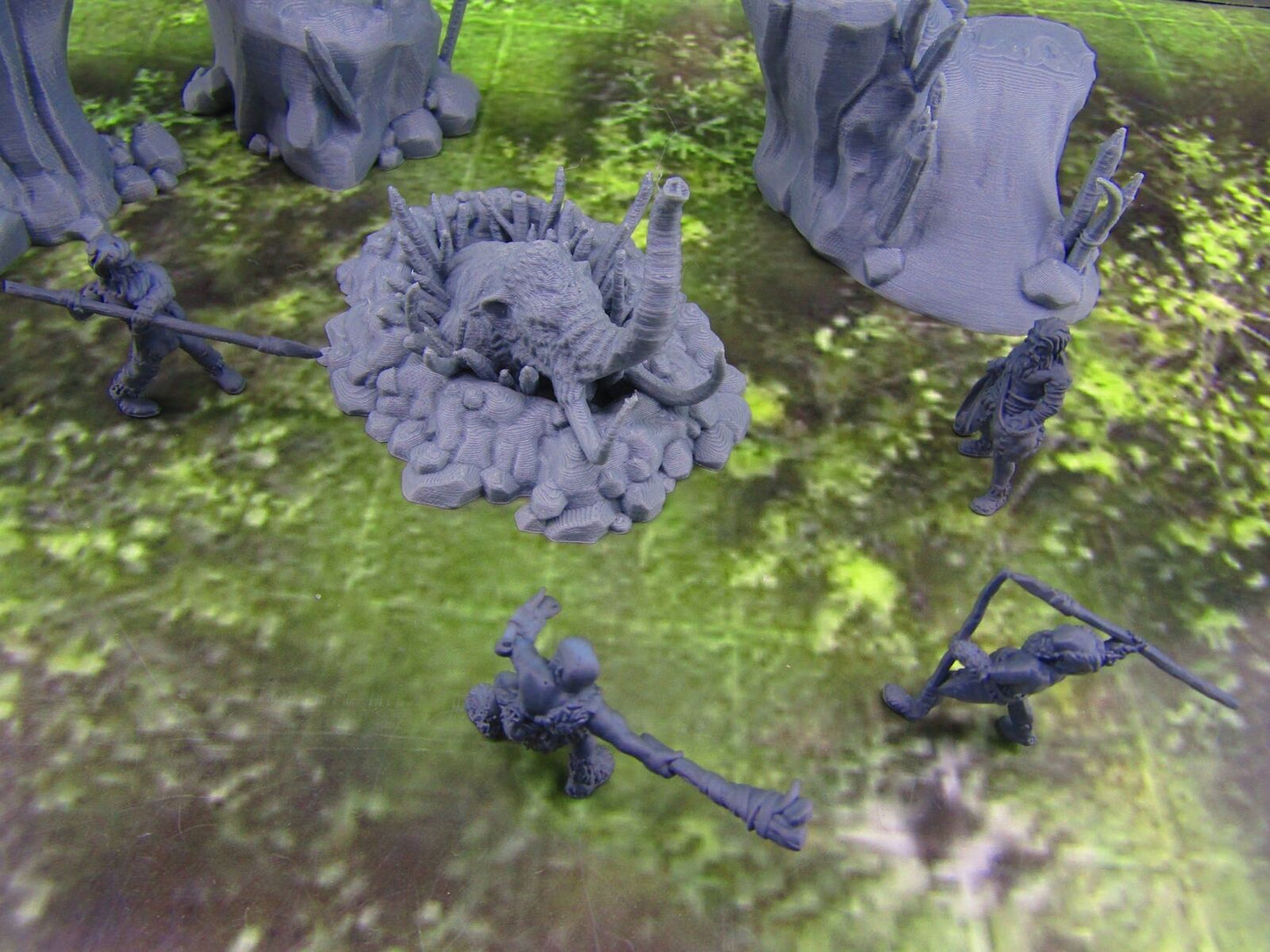 8pc Mammoth Ambush Set W/ Prehistoric Cavemen Tribal Hunter Minis