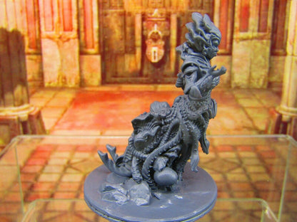 Demon Fungus Plant Blight Queen of Rot w/Skulls Mini Miniature Figure 3D Printed