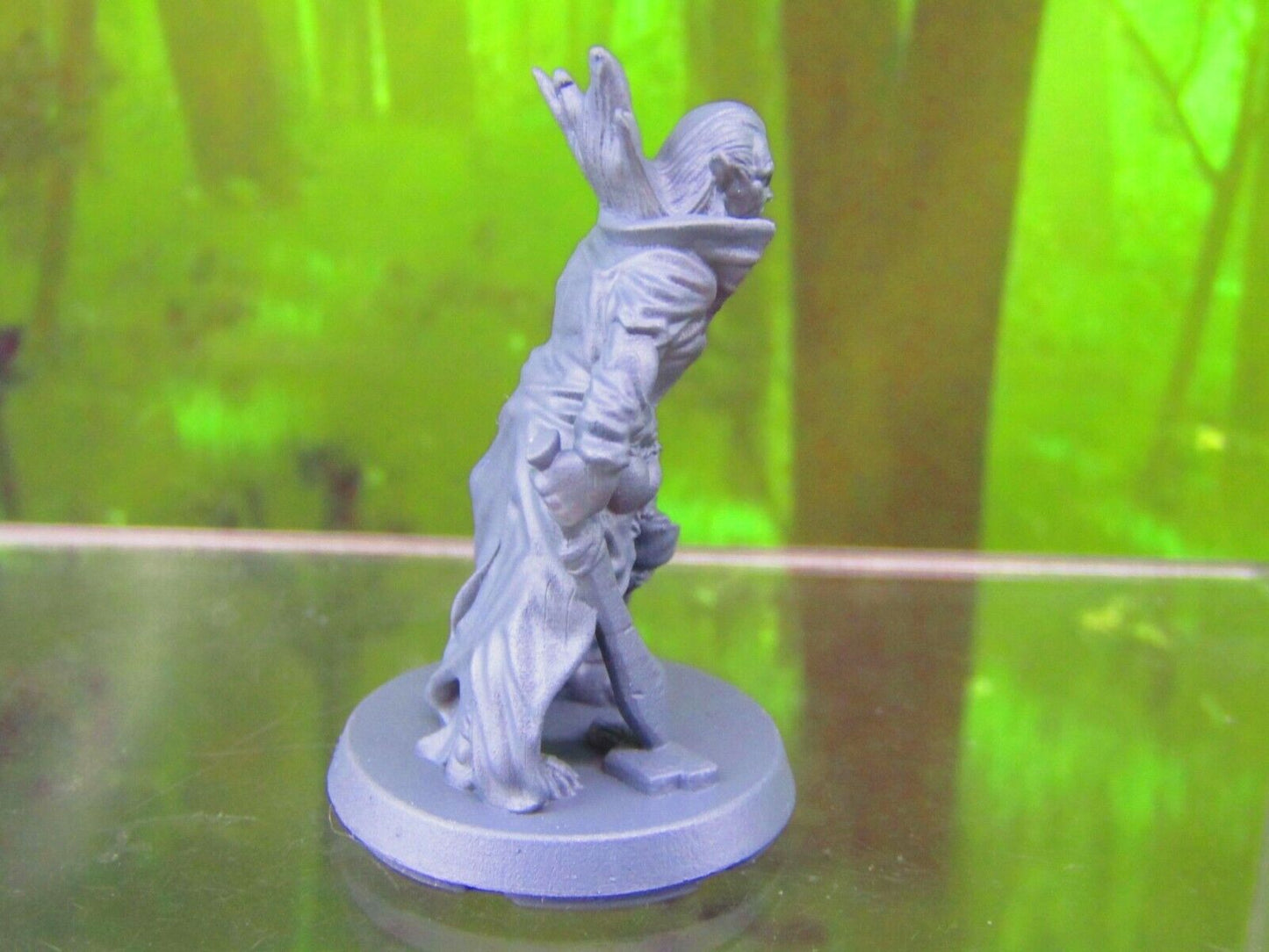 Vampire Thrall Stalker Mini Miniatures 3D Printed Resin Model Figure 28/32mm