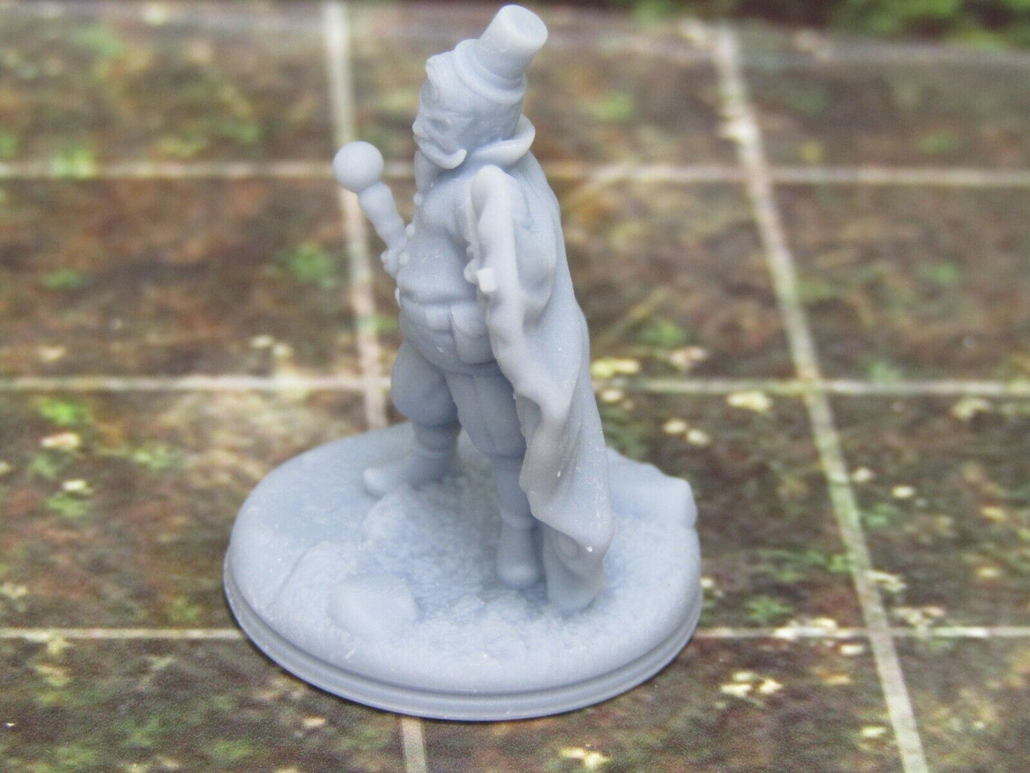 Halfling Puppeteer Performer Mini Miniature Figure 3D Printed Model 28/32mm