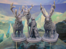 Druid Santa Claus Saint Nick w/ Reindeer Set 28mm Scale Figure RPG Fantasy Games