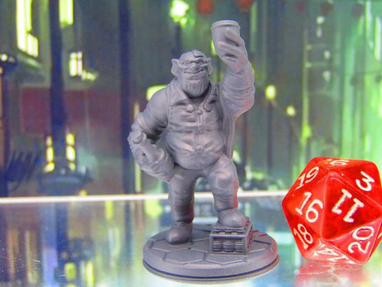 Alien Space Pub Tavern Night Club Bar Tender Bar Keeper Mini 3D Print Sci Fi