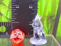 
              Vampire Thrall Stalker Mini Miniatures 3D Printed Resin Model Figure 28/32mm
            