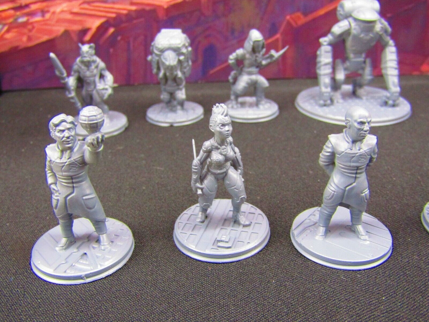 10pc Titus X Sci Fi Set 8 Mini Miniature Model Character Figure 28mm/32mm Scale