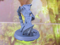 
              Crouching Imp Demon Mini Miniatures 3D Printed Resin Model Figure 28/32mm Scale
            