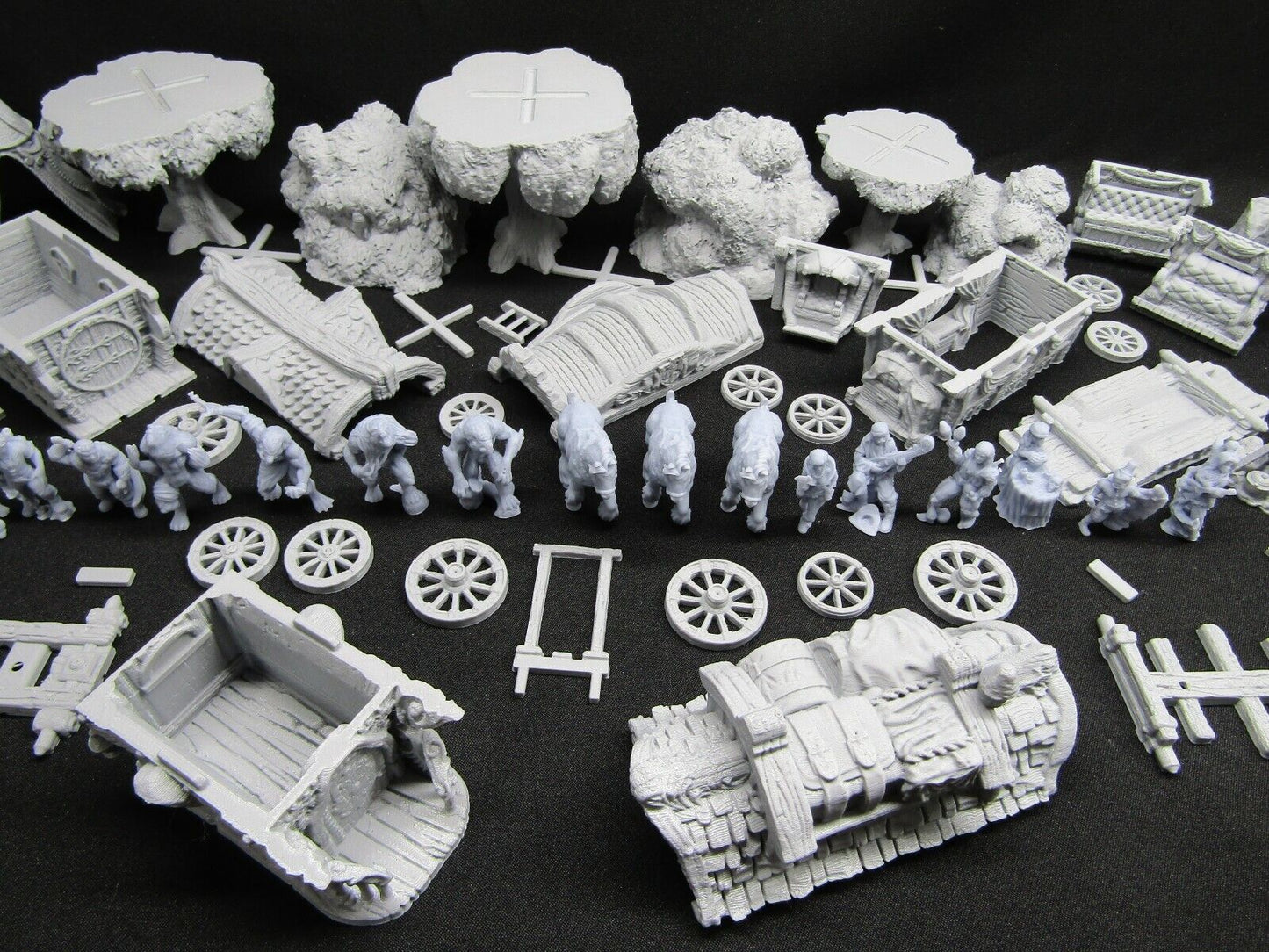 36 Piece Crimson Troupe Werewolf Set Encounter Scenery Terrain Mini Miniatures