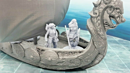 5 Viking Minis Figures and Viking Barbarian Long Ship Sail Boat Scatter Terrain