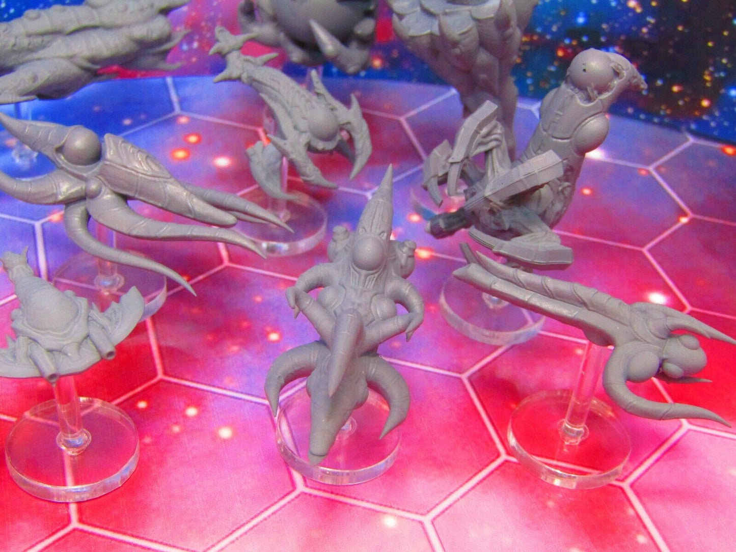 13pc Oq'Uiar "The Many" Bioship Fleet Space War Gaming Set