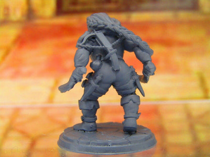 Felin Fastep Female Rogue Thief Stealth Dwarf Mini Miniatures 3D Printed Model