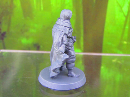 Male Vampire Royal Mini Miniatures 3D Printed Resin Model Figure 28/32mm Scale