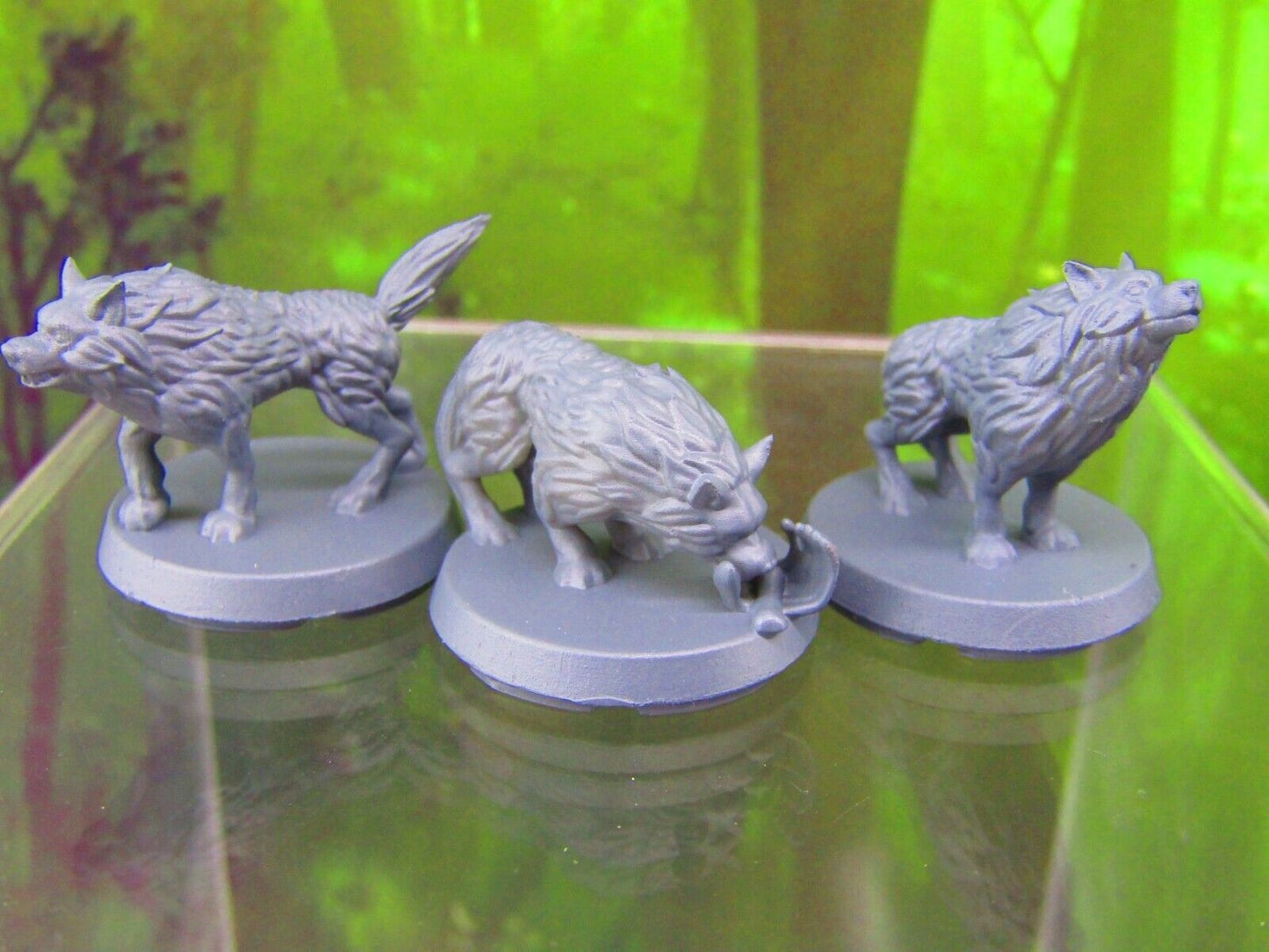 3pc Wolfpack Wolves Set Mini Miniatures 3D Printed Resin Model Figure 28/32mm