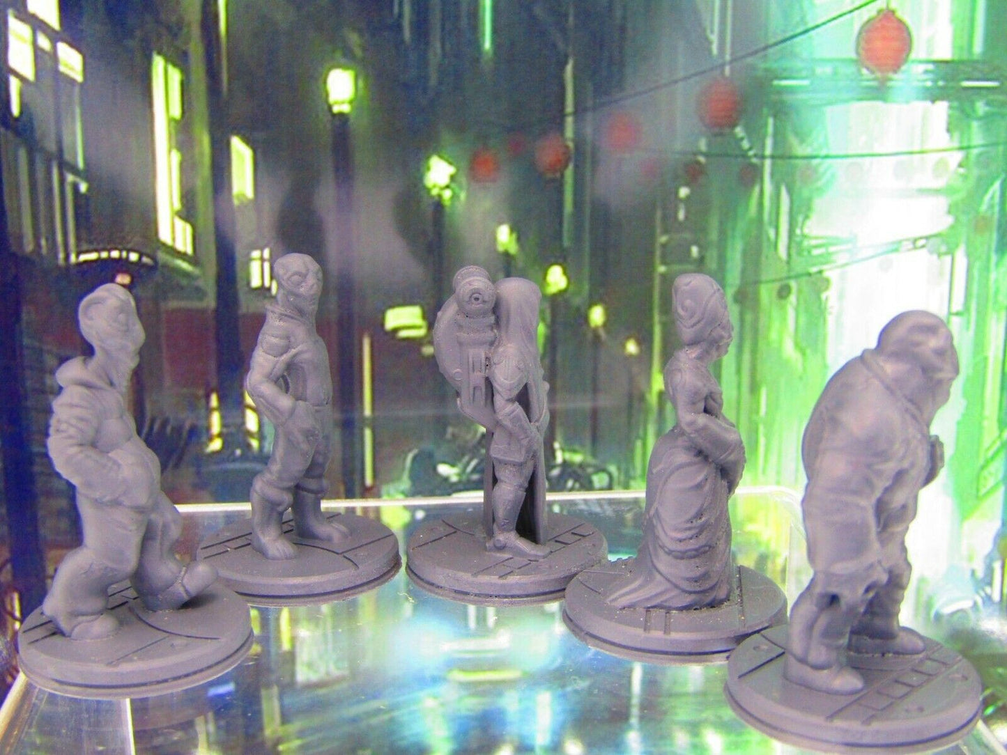Lot of 5 Alien Civilans Commoners NPCs Mini Miniature Figure 3D Printed Model