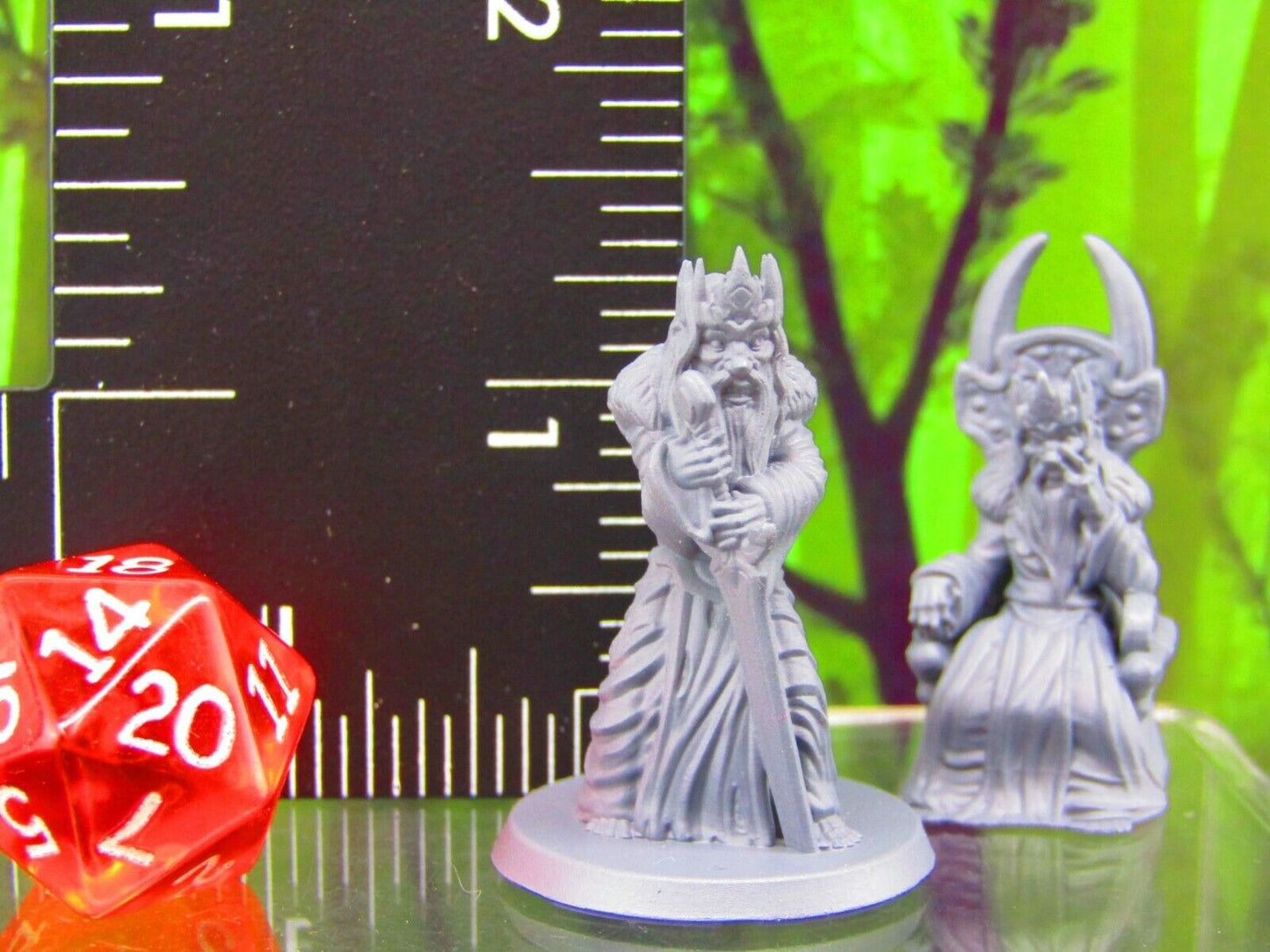 Aged Mad King Pair Seated and Standing Mini Miniatures 3D Printed Resin Model