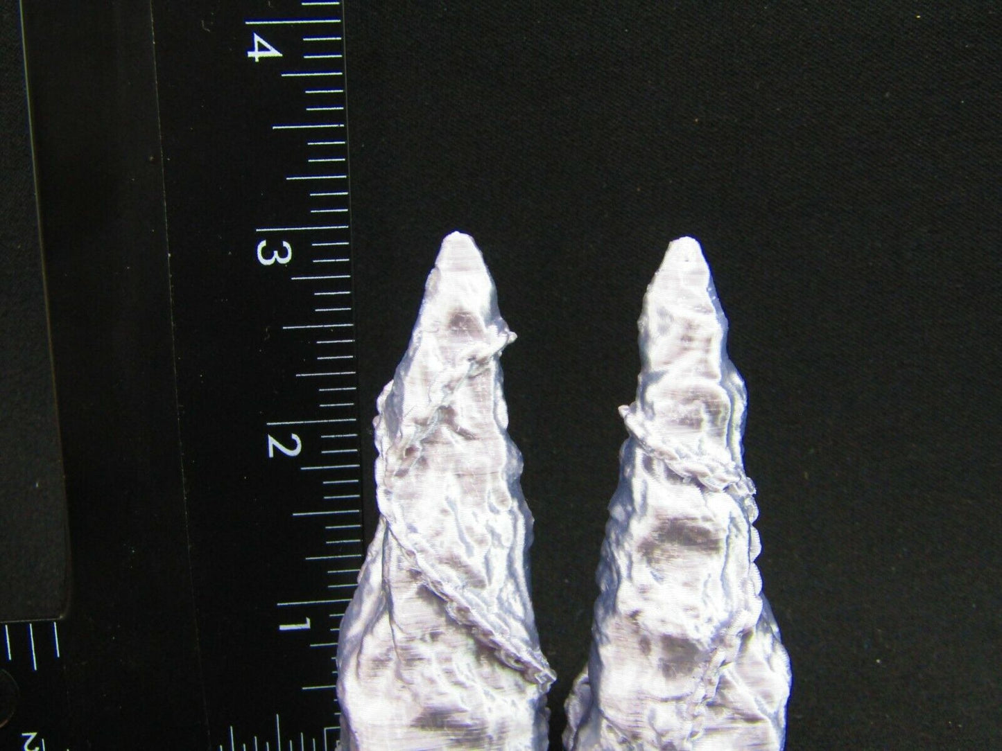 Pair of Chained Skull Spires Scatter Terrain Scenery 3D Printed Mini Miniature