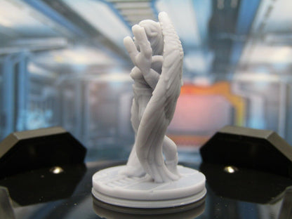 Avian Scout Bird Fighter Mini Miniature Figure Scenery Terrain 3D Printed Model