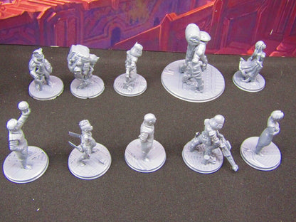 10pc Titus X Sci Fi Set 8 Mini Miniature Model Character Figure 28mm/32mm Scale