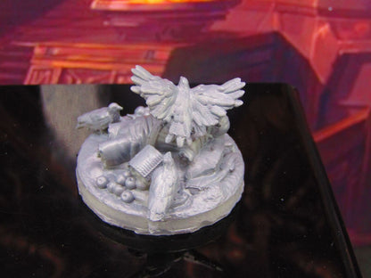 Dead Adventurer Corpse w/ Crows Scatter Terrain Scenery Mini Miniature Model