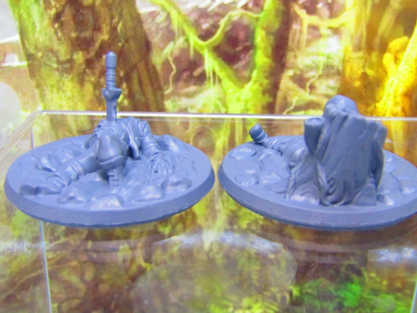 Dead Adventurers Travellers Townsfolk Pair Miniature Figure 3D Printed Model