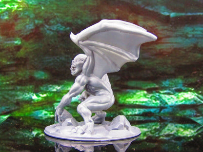 Homunculus Gargoyle Demon Flying Monster A Mini Miniature Model Character Figure