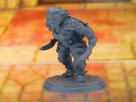 Felin Fastep Female Rogue Thief Stealth Dwarf Mini Miniatures 3D Printed Model