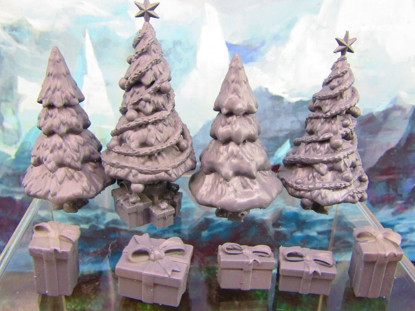 9pc Christmas Tree & Gifts Set Scatter Terrain Scenery Tabletop Gaming Mini