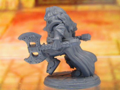 Kiness the Fury Female Dual Wielding Dwarf Warrior Mini Miniature 3D Print