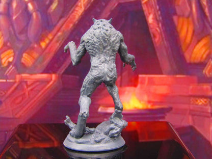 Tall & Lanky Werewolf Monster Mini Miniature Model Character Figure 28mm/32mm