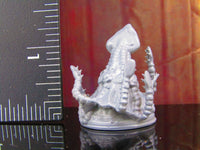 
              Cave Floatmaw Tentacle Monster Mini Miniature Model Character Figure
            