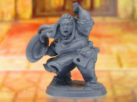 Mimma the Warrior Housewife Dwarf Mini Miniature 3D Printed Model 28/32mm Scale