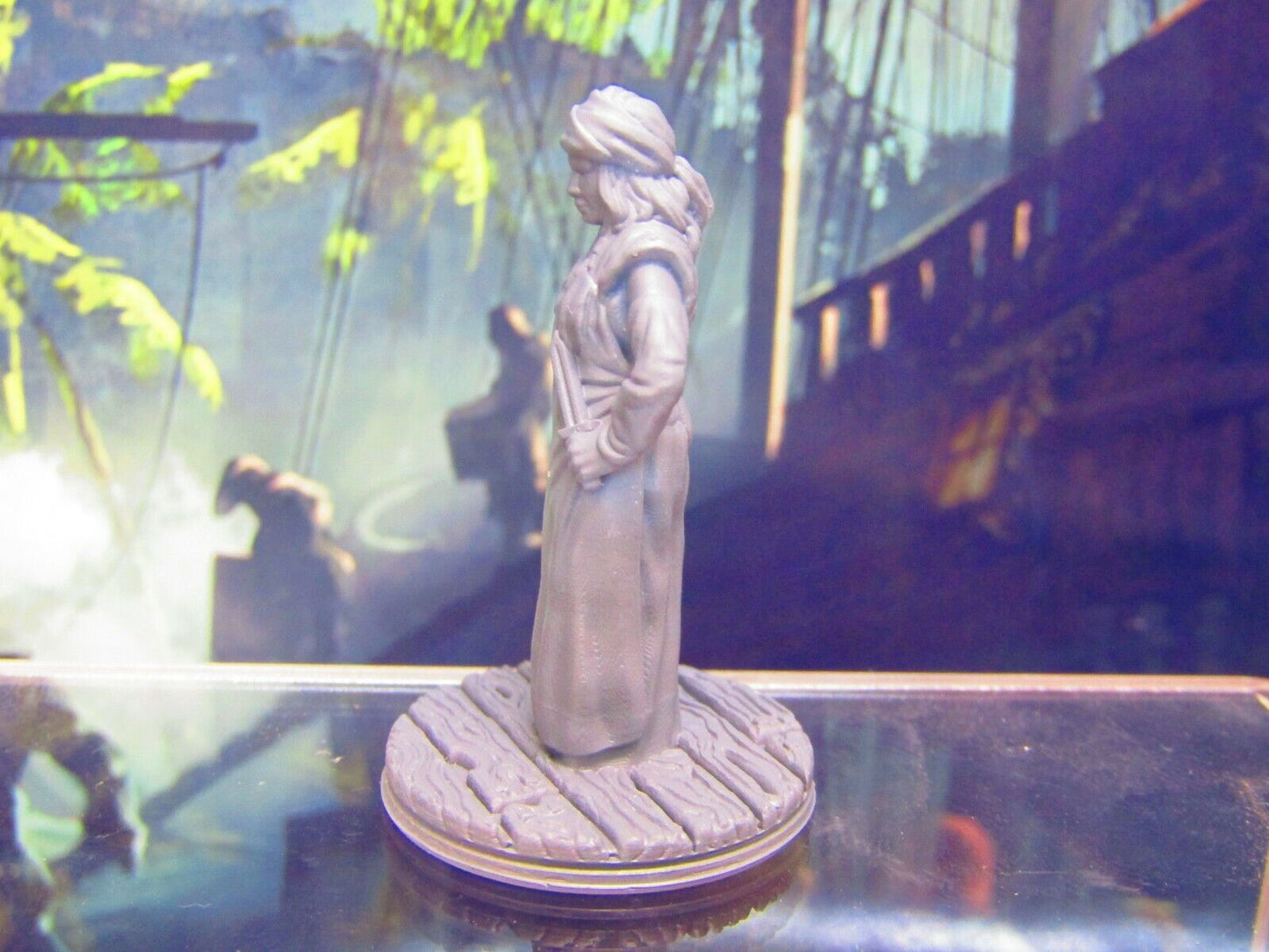 Female Fishmonger Seaside Fisher's Wife Mini Miniature Figure 3D Printed Model