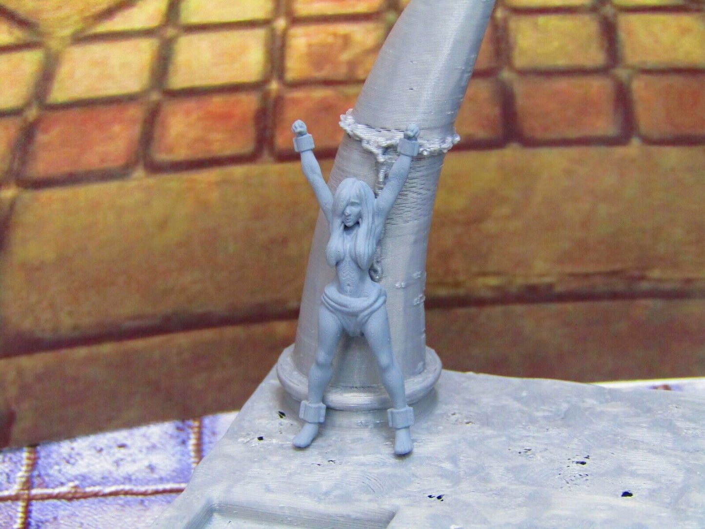 Cultists Sacrificial Torture Altar & 2 Sacrifice Victims Scenery Scatter Terrain