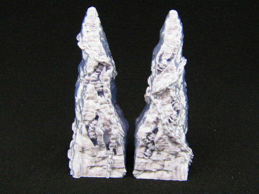 Pair of Chained Skull Spires Scatter Terrain Scenery 3D Printed Mini Miniature