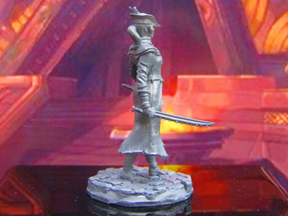 Female Monster / Vampire / Werewolf Hunter Mini Miniature Model Character Figure