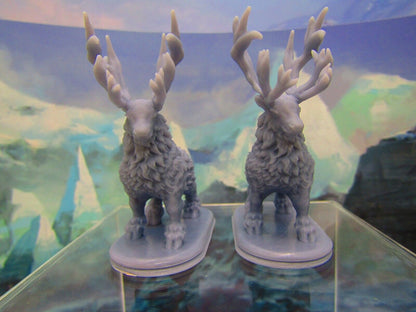 2x Reindeer Caribou Wildlife Miniatures Mini Figure Dungeons & Dragons D&D Model