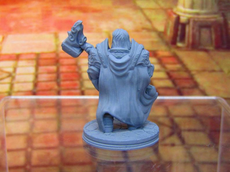 Paladin Knight w/ Hammer Holy Order of Ash Mini Miniature 3D Printed Model