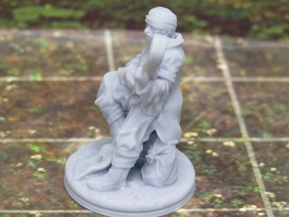 Street Performer Musician Bard & Cat Mini Miniature Figure 3D Printed Model 28/32mm Scale RPG Fantasy Games Dungeons Dragons Tabletop Gaming