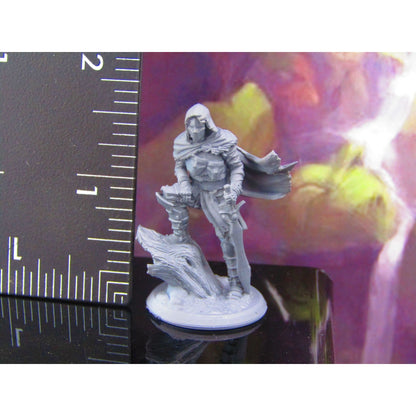 Masked High Order Assassin Mercenary Mini Miniature Model Character Figure 28mm/32mm Scale RPG Tabletop Gaming Wargaming D&D etc.
